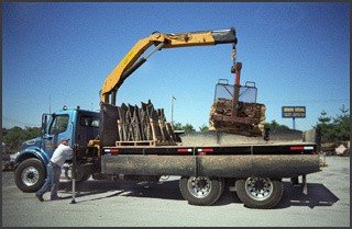 Dumptruck with Crane